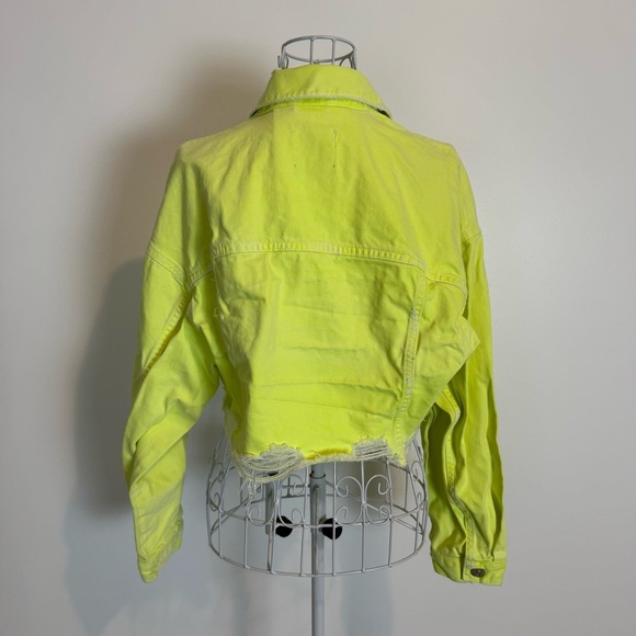 Zara Women’s Neon Green yellow Denim Distressed Crop Jeans Jacket Size XS - Picture 4 of 8